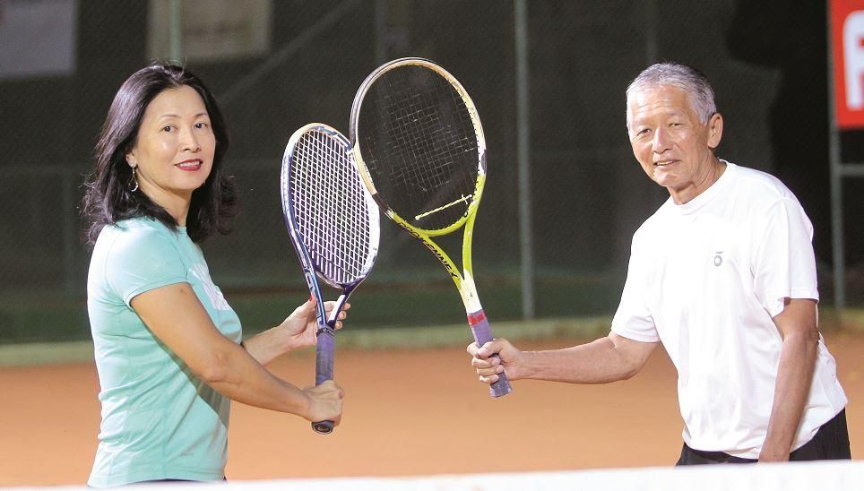 Soma de idades para dividir experiências no tênis